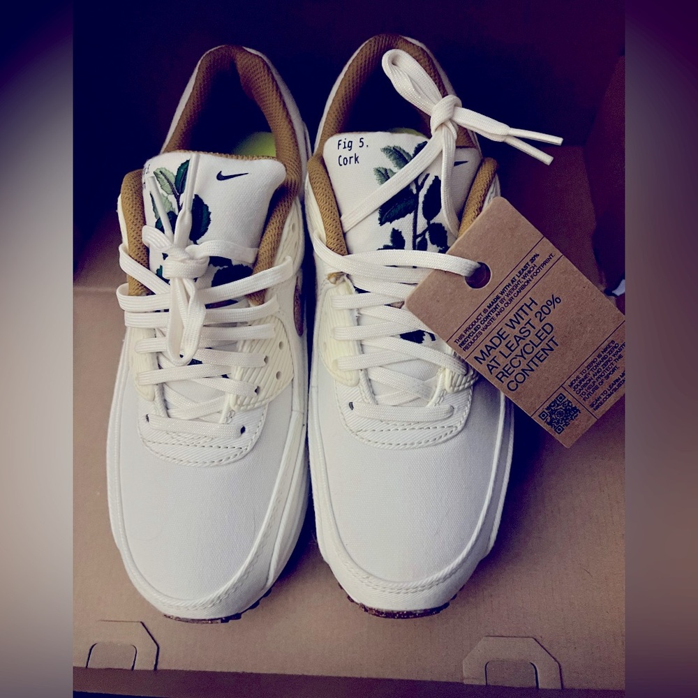 Brand new W Nike Air Max 90 SE white cork